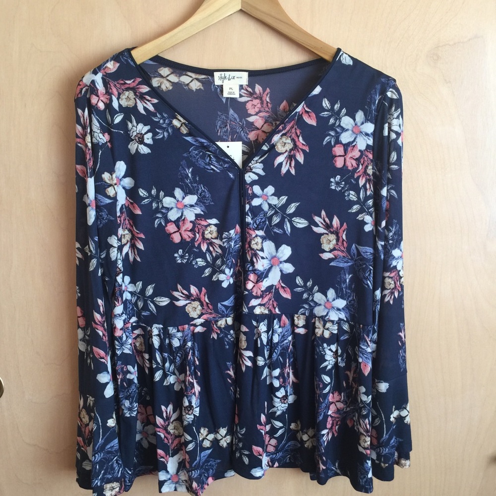 NWT Style & Co Floral print Bell sleeves top